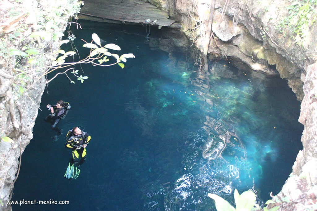 Tauchen in Cenote in Yucatán