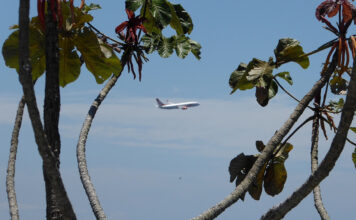 Flug und Reise nach Mexiko