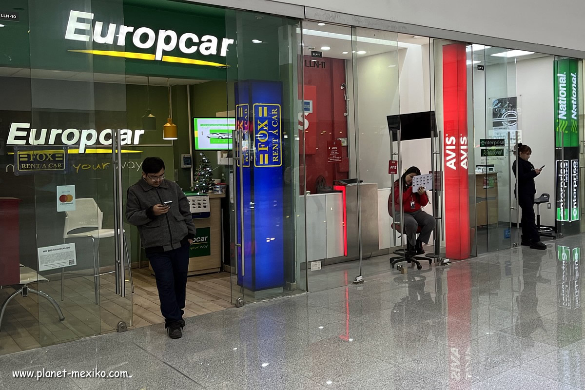 Flughafen Autovermieter Europcar Avis und National