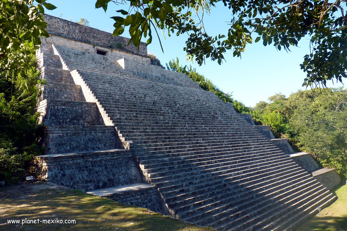 Grosse Pyramide von Uxmal