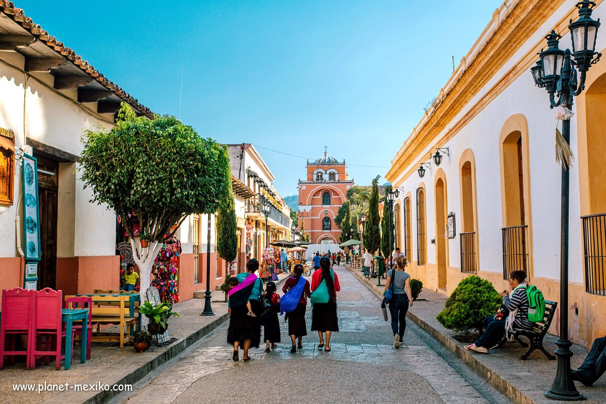 Indigene Familie in San Cristobal in Chiapas