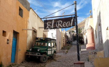 Jeep in Real de Catorce