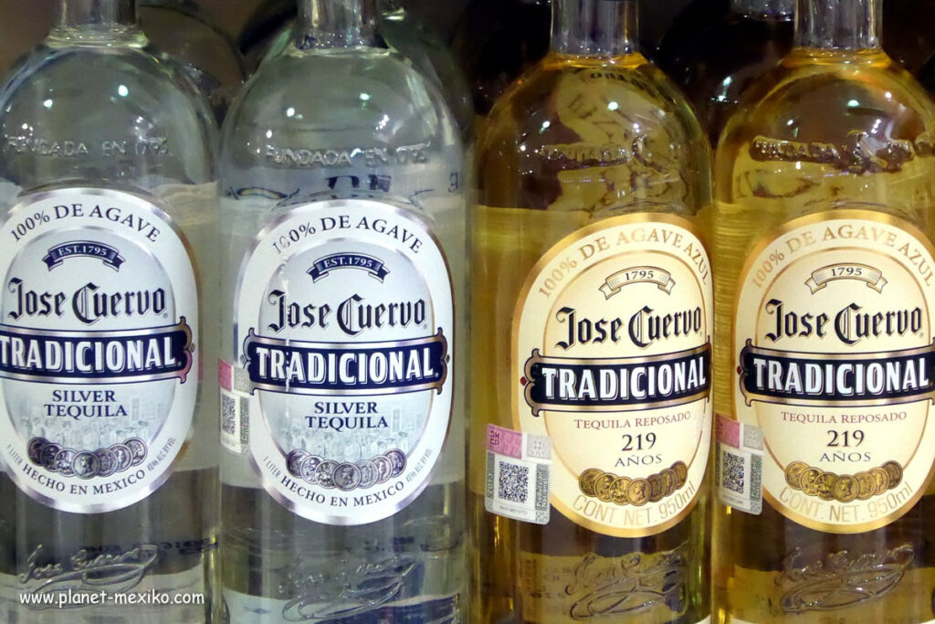 Tequila José Cuervo Tradicional
