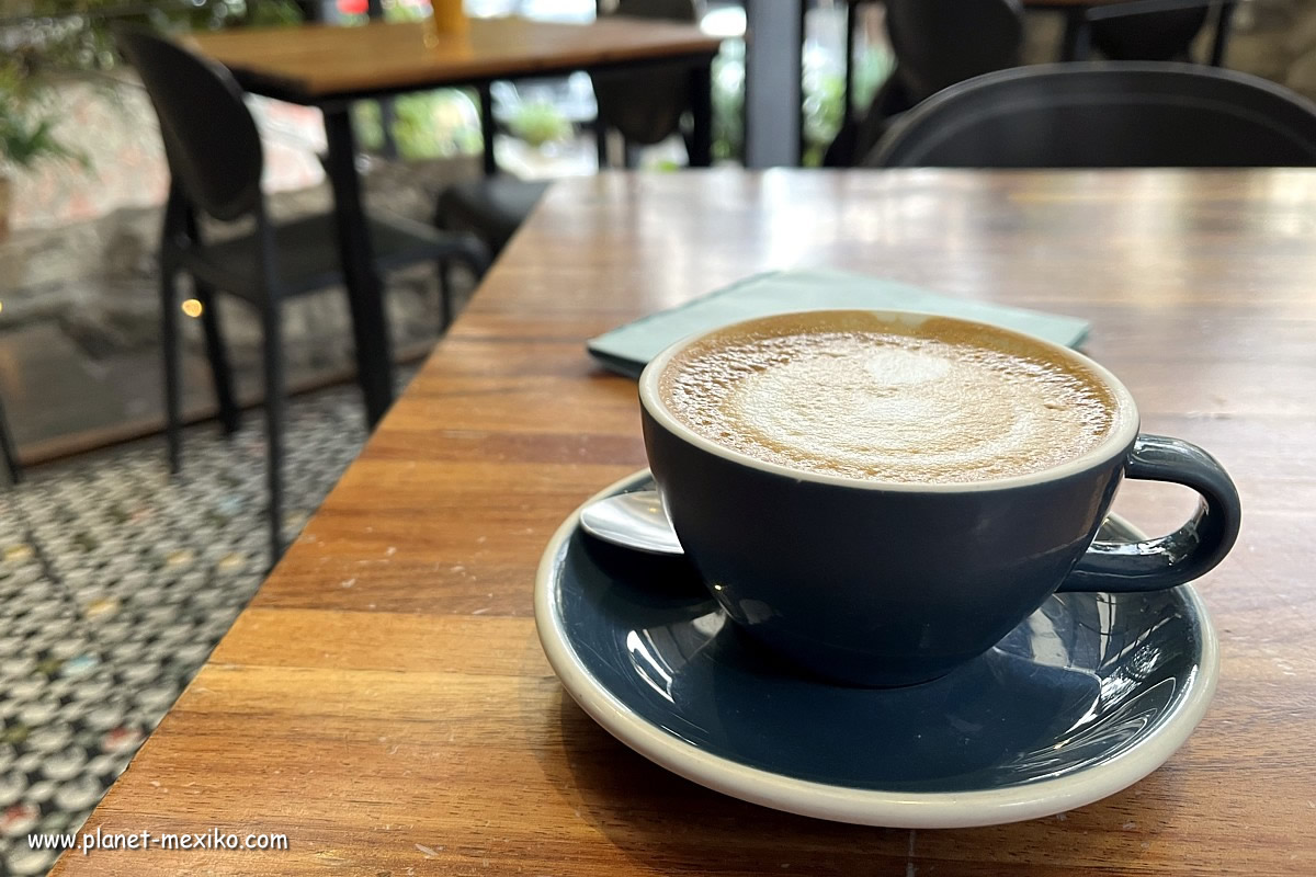 Kaffee trinken in mexikanischem Café