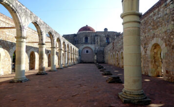 Kloster Cuilapan de Guerrero in Oaxaca Kloster Cuilapan de Guerrero in Oaxaca