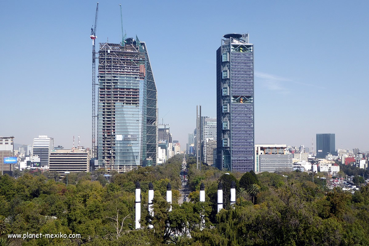 Konstruktion Wolkenkratzer Torre Mayor in Mexiko City