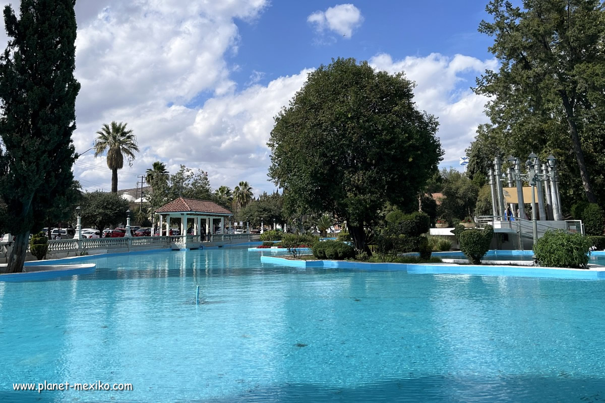 Laguna im Park Alameda Zaragoza