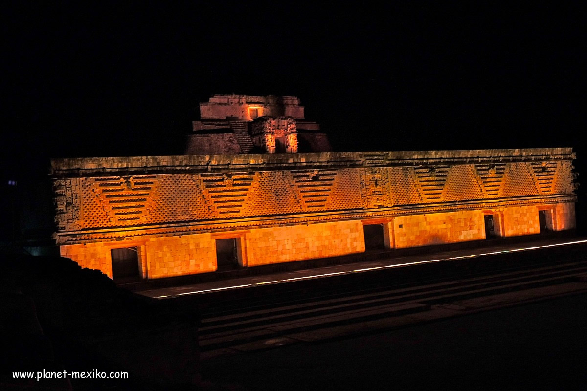 Lichtshow in Uxmal