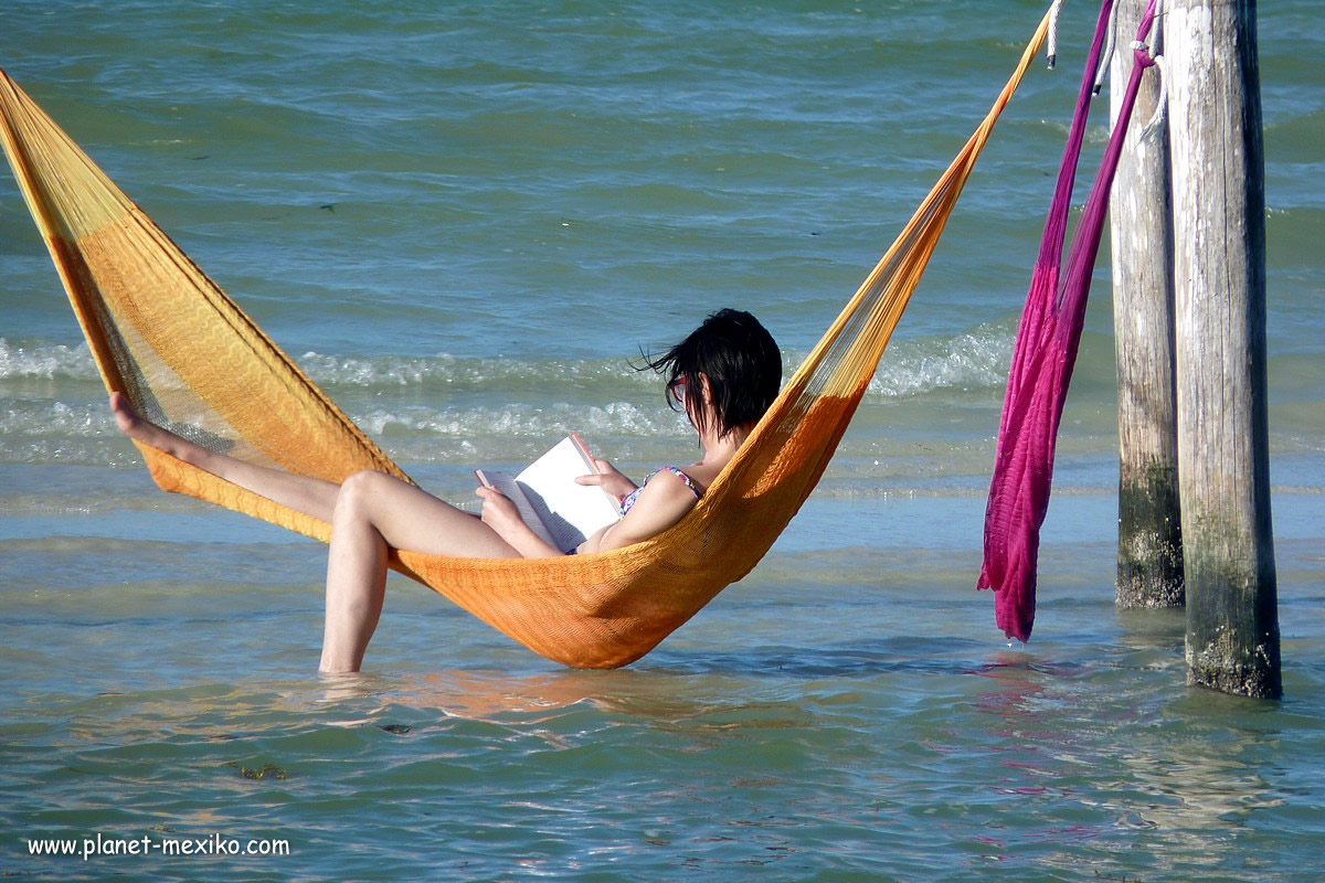 Bücher lesen in der Karibik