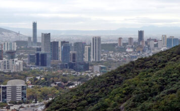 Monterrey Millionenstadt und Hauptstadt von Nuevo León