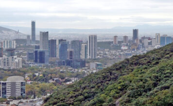 Monterrey Millionenstadt und Hauptstadt von Nuevo León