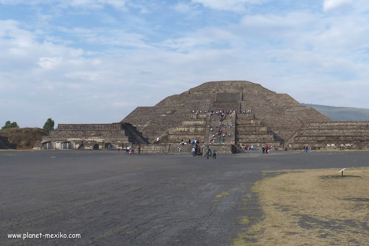 Mondpyramide von Teotihuacán