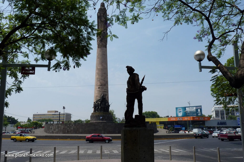 Monument Niños Heroes in der Avenida Chapultepec