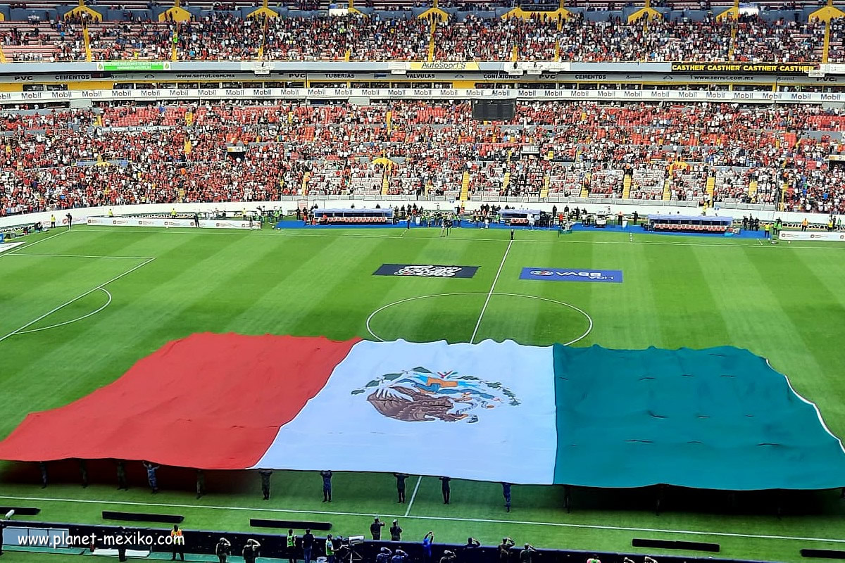 Nationalflagge und Nationalmannschaft Fussball Mexiko