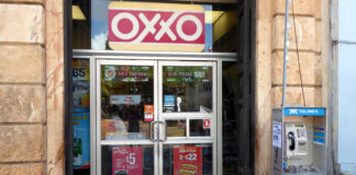 FEMSA mexikanisches Firmenimperium FEMSA Fomento Economico Mexicano und OXXO-Shop