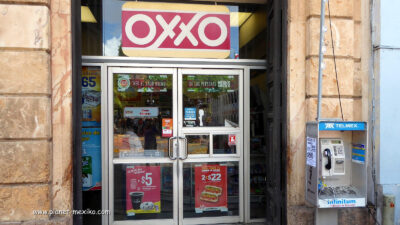 FEMSA mexikanisches Firmenimperium FEMSA Fomento Economico Mexicano und OXXO-Shop