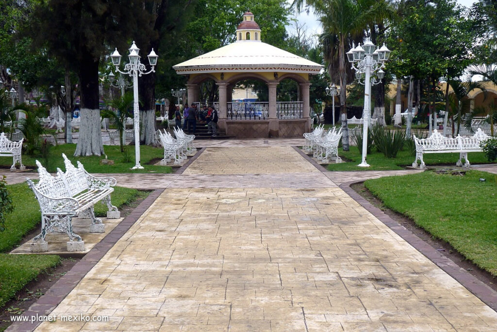 Park und Plaza in Teuchitlán