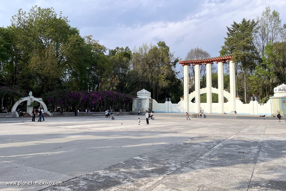 Parque México im Stadtviertel Condesa in Mexiko Stadt