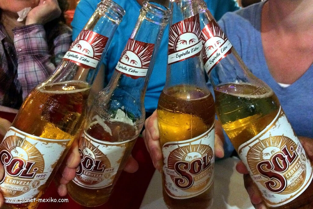 Cerveza Sol und Partyurlaub in Cancún