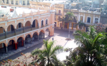 Zócalo oder Plaza de Armas in Veracruz-Stadt