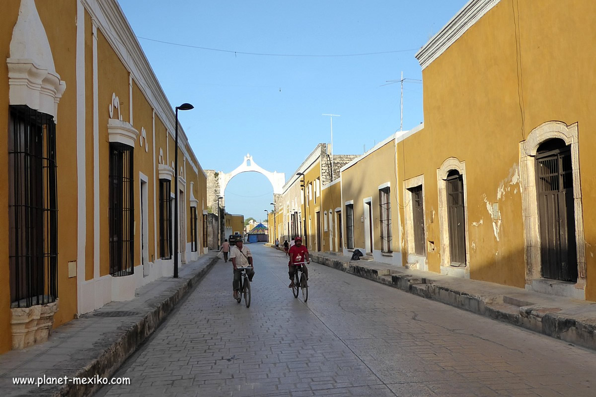 Mit dem Fahrrad im Pueblo Mágico