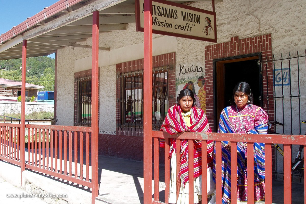 Raramuri Frauen in der Sierra Tarahumara