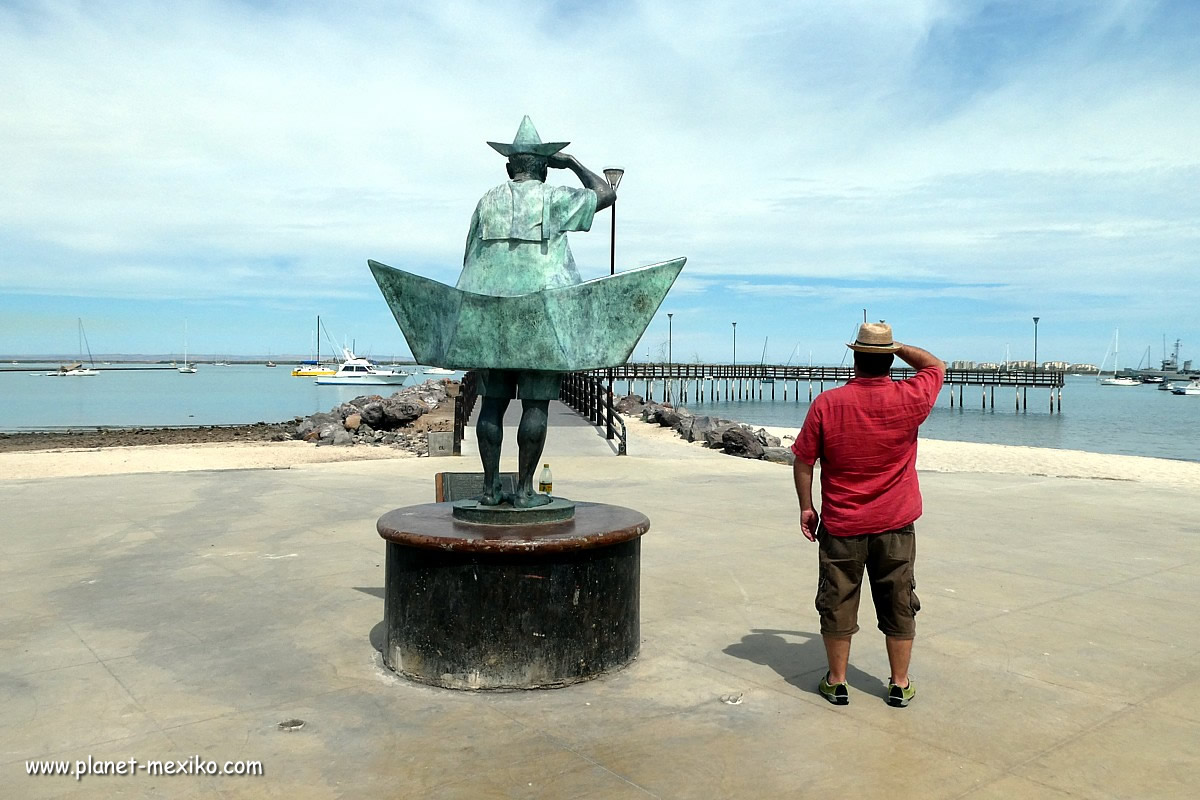 Skulptur am Malecón von La Paz