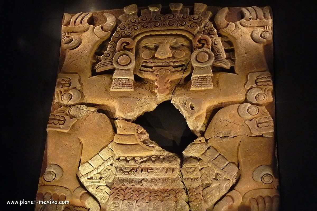 Tlaltecuhtli Gottheit der aztekischen Mythologie