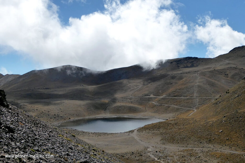 Trekking zum Krates des Vulkans