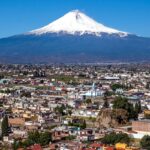 Puebla-Stadt und Vulkan Popocatépetl