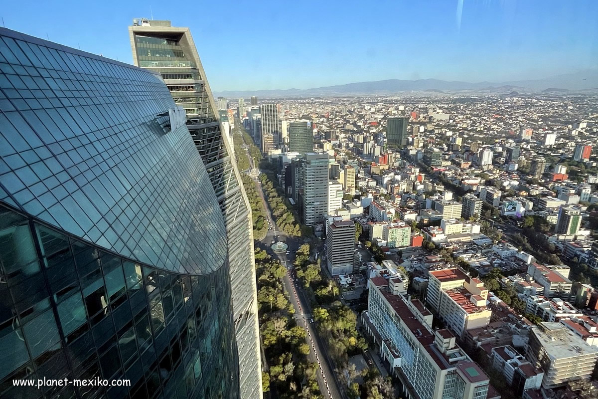 Wolkenkratzer Boulevard Paseo de la Reforma in Mexiko City